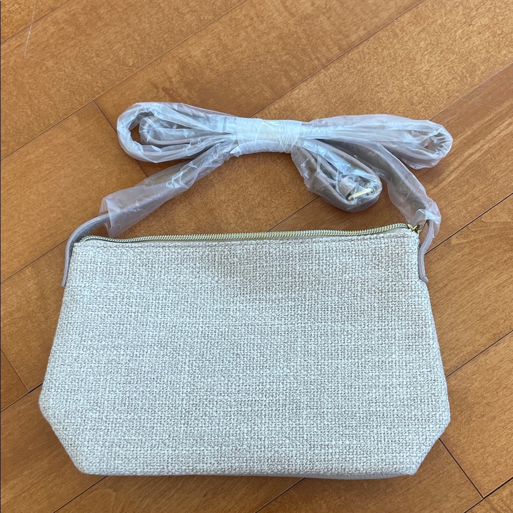 Elegant Cream Women's Bag